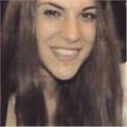 Laureata in lingua inglese con pregresse esperienze nell’insegnamento in Italia e all’estero impartisce lezioni private e ripetizioni